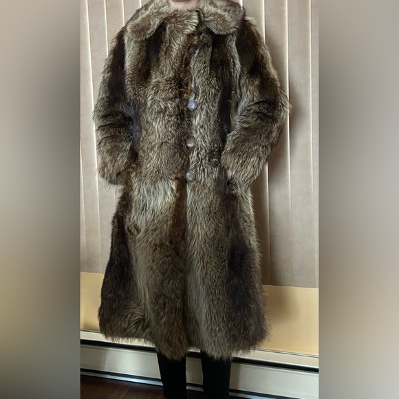 Real fur coat - Frank’s fur Montreal, QC - Picture 5 of 9